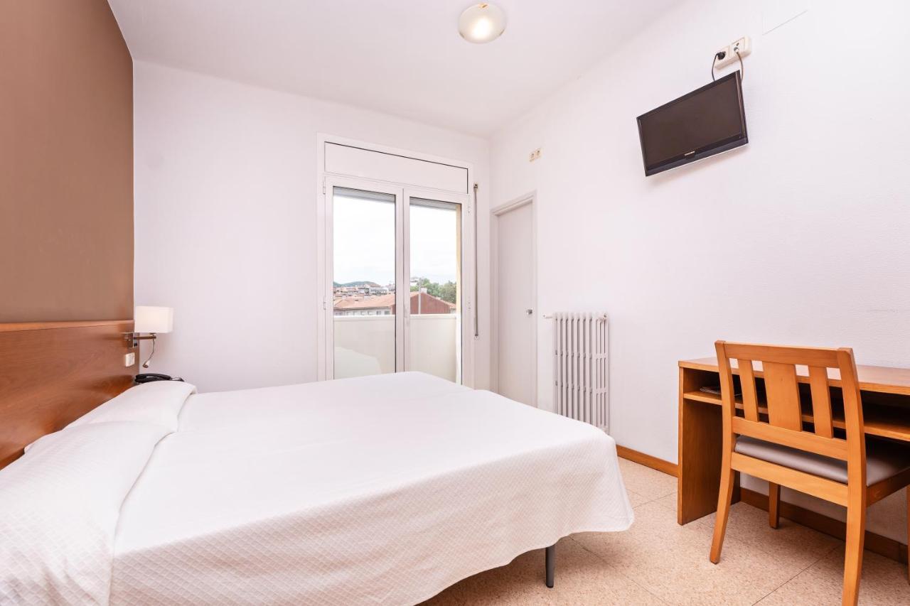 Hotel La Perla Olot Dış mekan fotoğraf