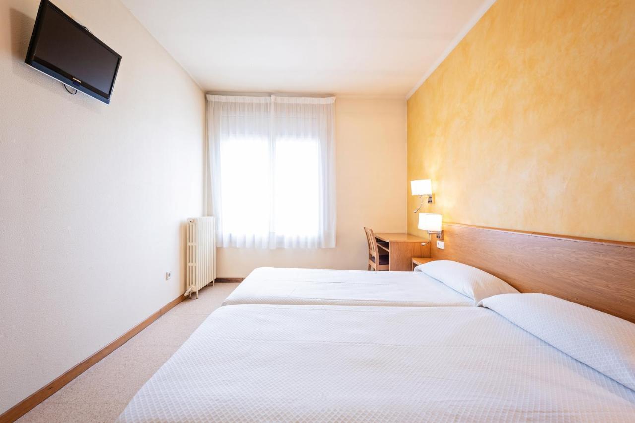 Hotel La Perla Olot Dış mekan fotoğraf