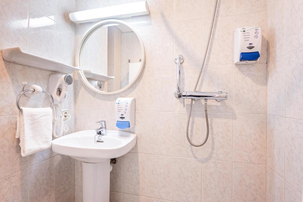 Hotel La Perla Olot Dış mekan fotoğraf
