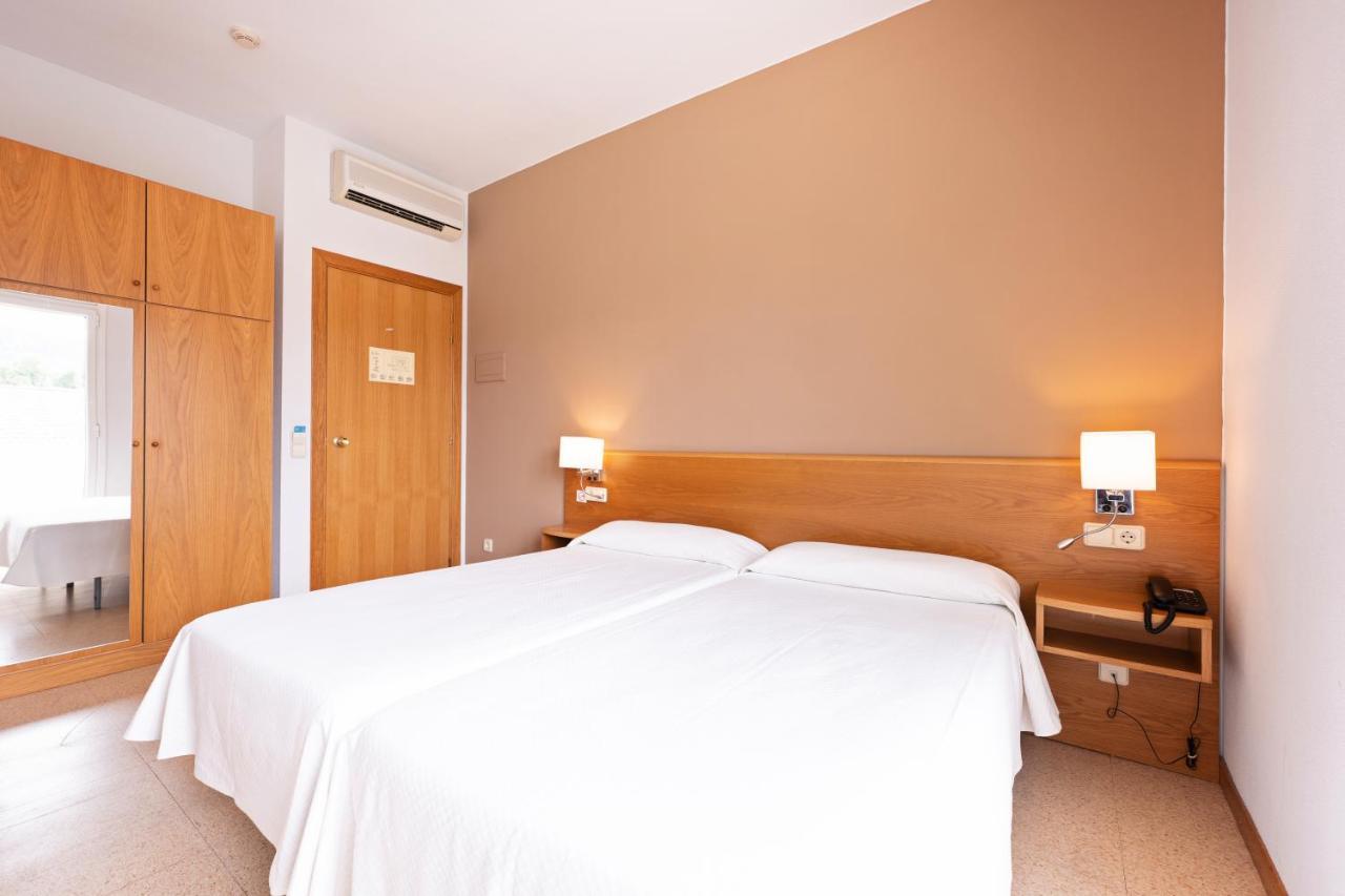 Hotel La Perla Olot Dış mekan fotoğraf