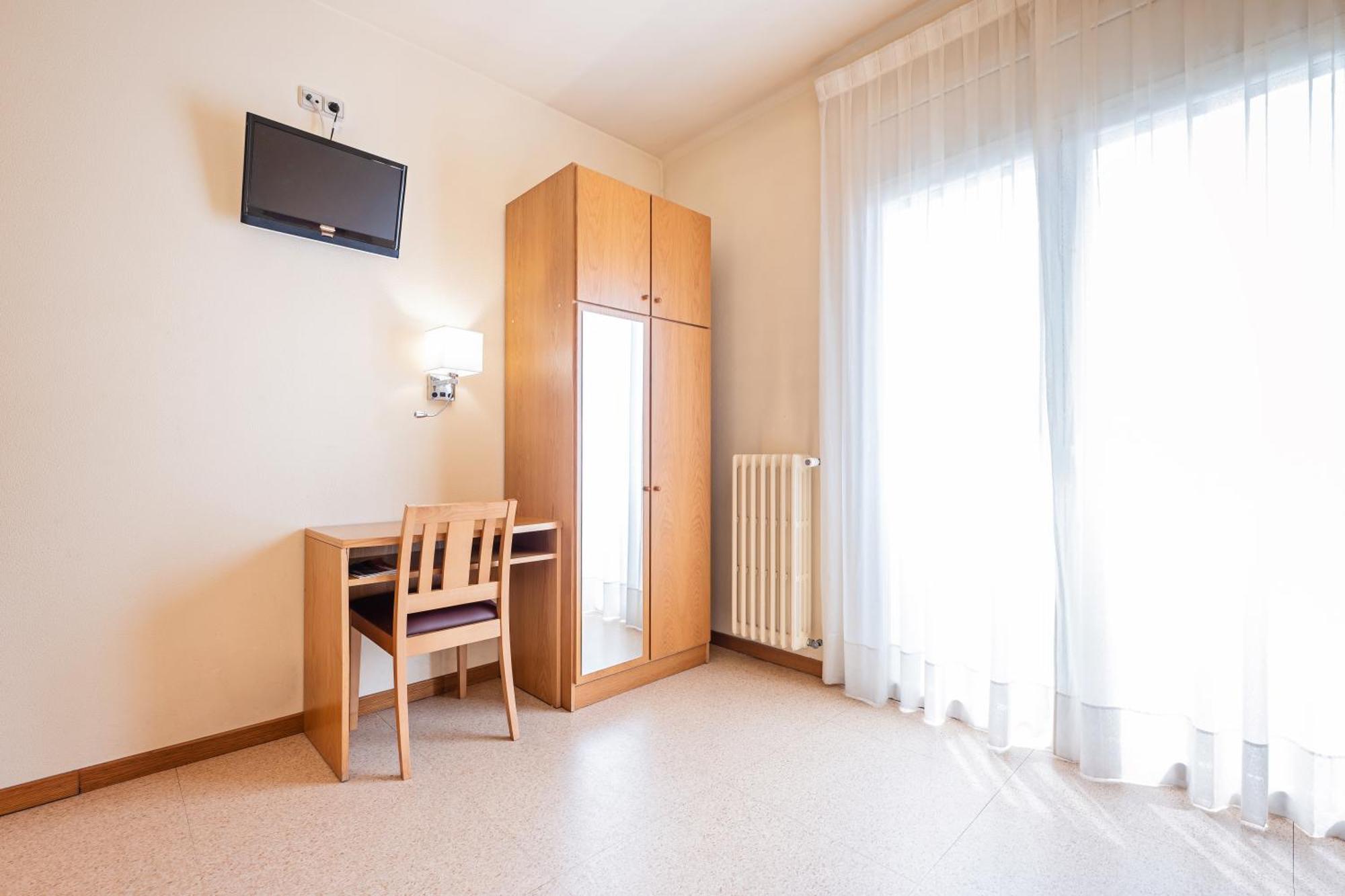 Hotel La Perla Olot Dış mekan fotoğraf