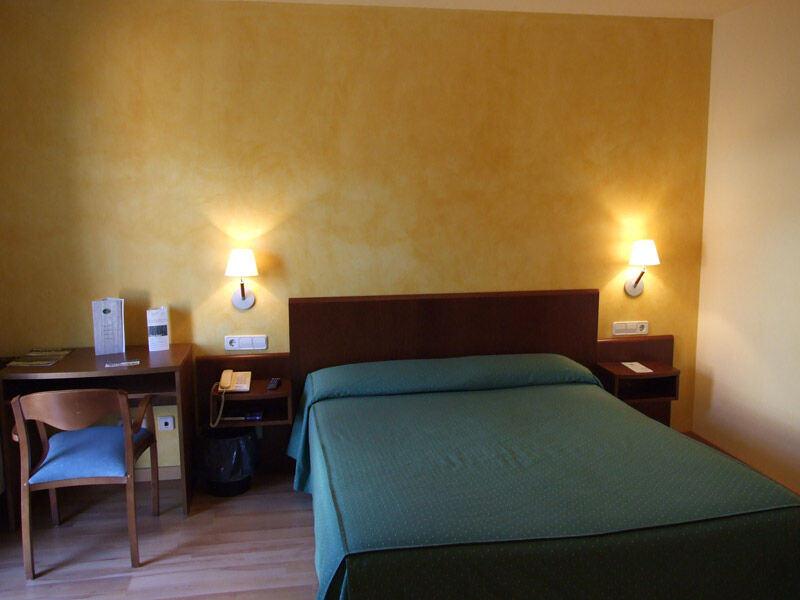 Hotel La Perla Olot Dış mekan fotoğraf